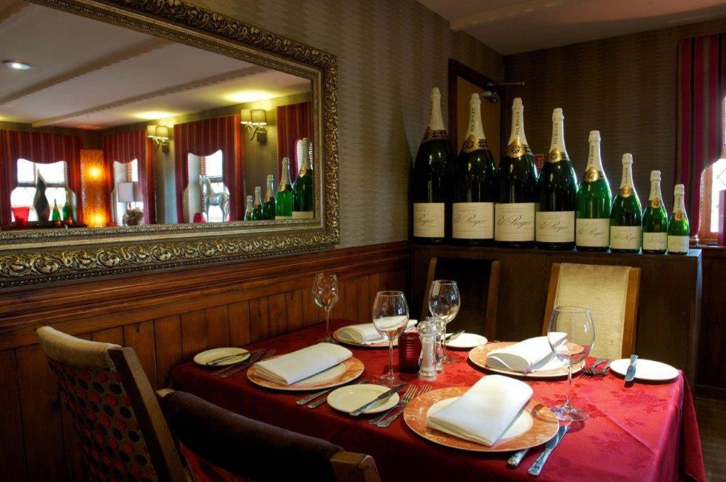 The Blue Bell Inn Weaverthorpe Kültér fotó