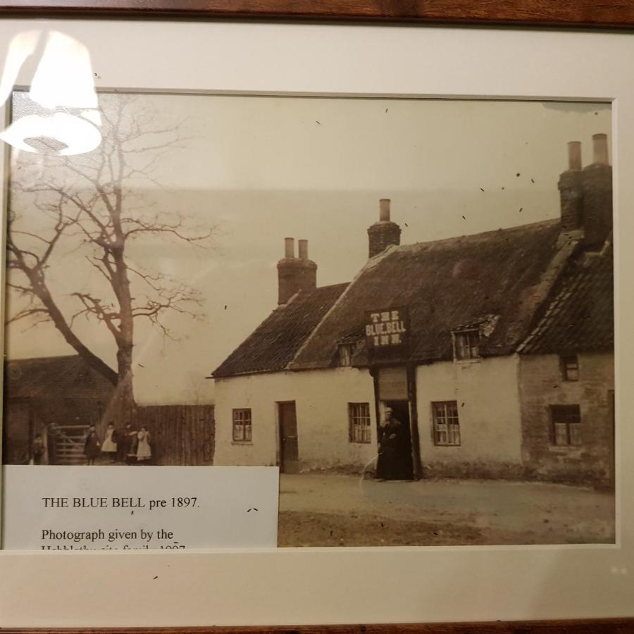 The Blue Bell Inn Weaverthorpe Kültér fotó