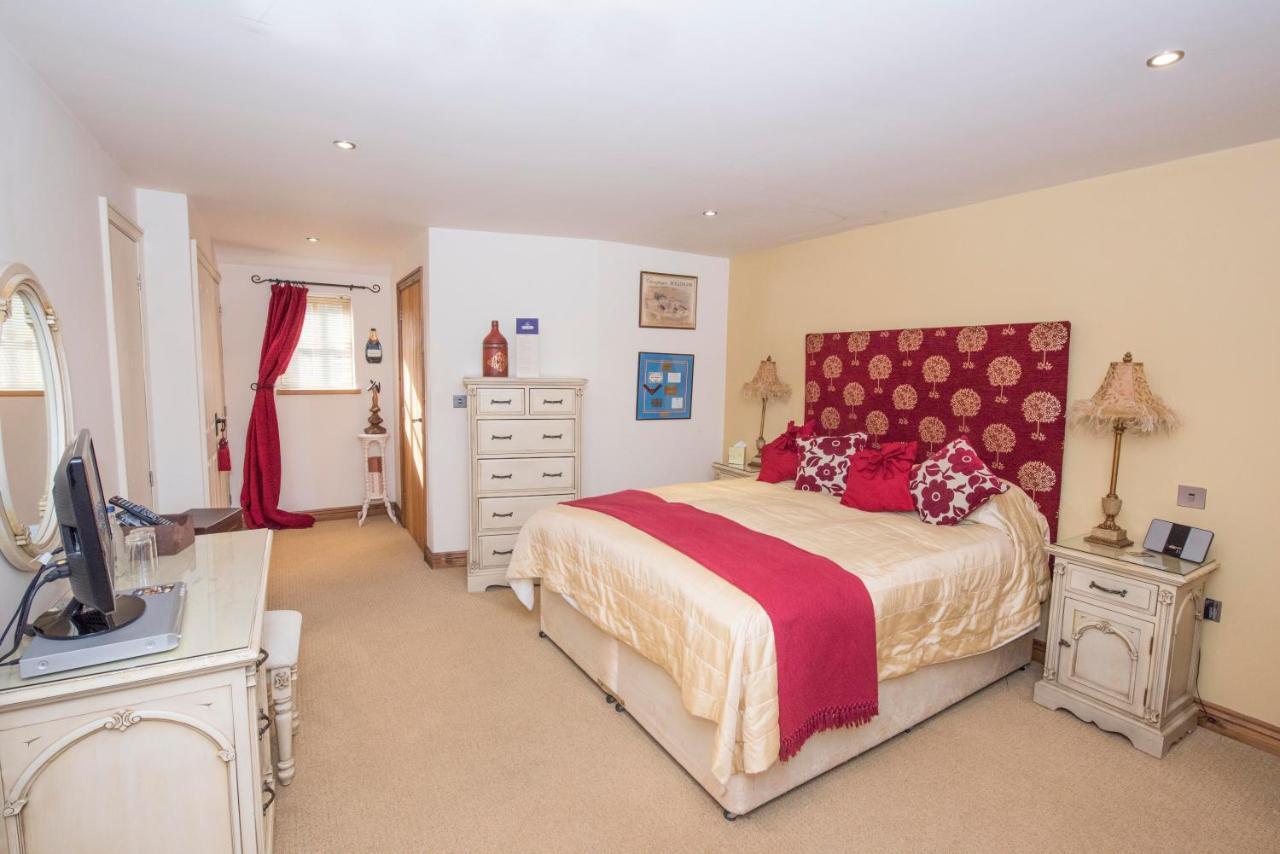The Blue Bell Inn Weaverthorpe Kültér fotó